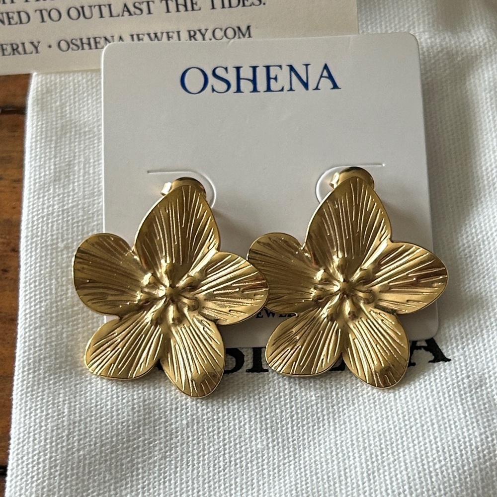 Oshena designer beachwear‎ BOHO Hibiscus Earrings FREE jewelry box!